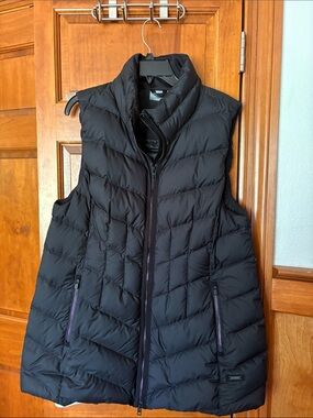 Athleta Black Quilted Puffer Vest with High Collar